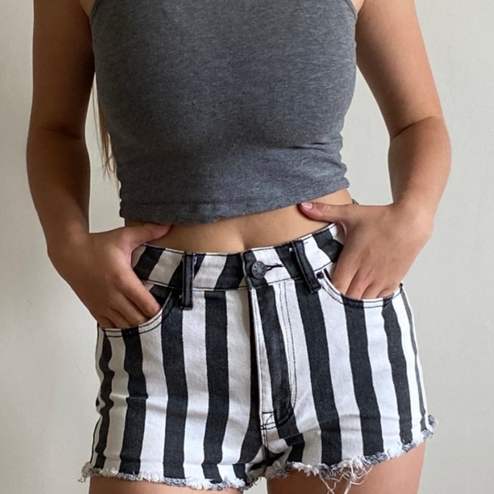High waisted BDG shorts